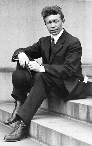 301px-Vilhjalmur_Stefansson